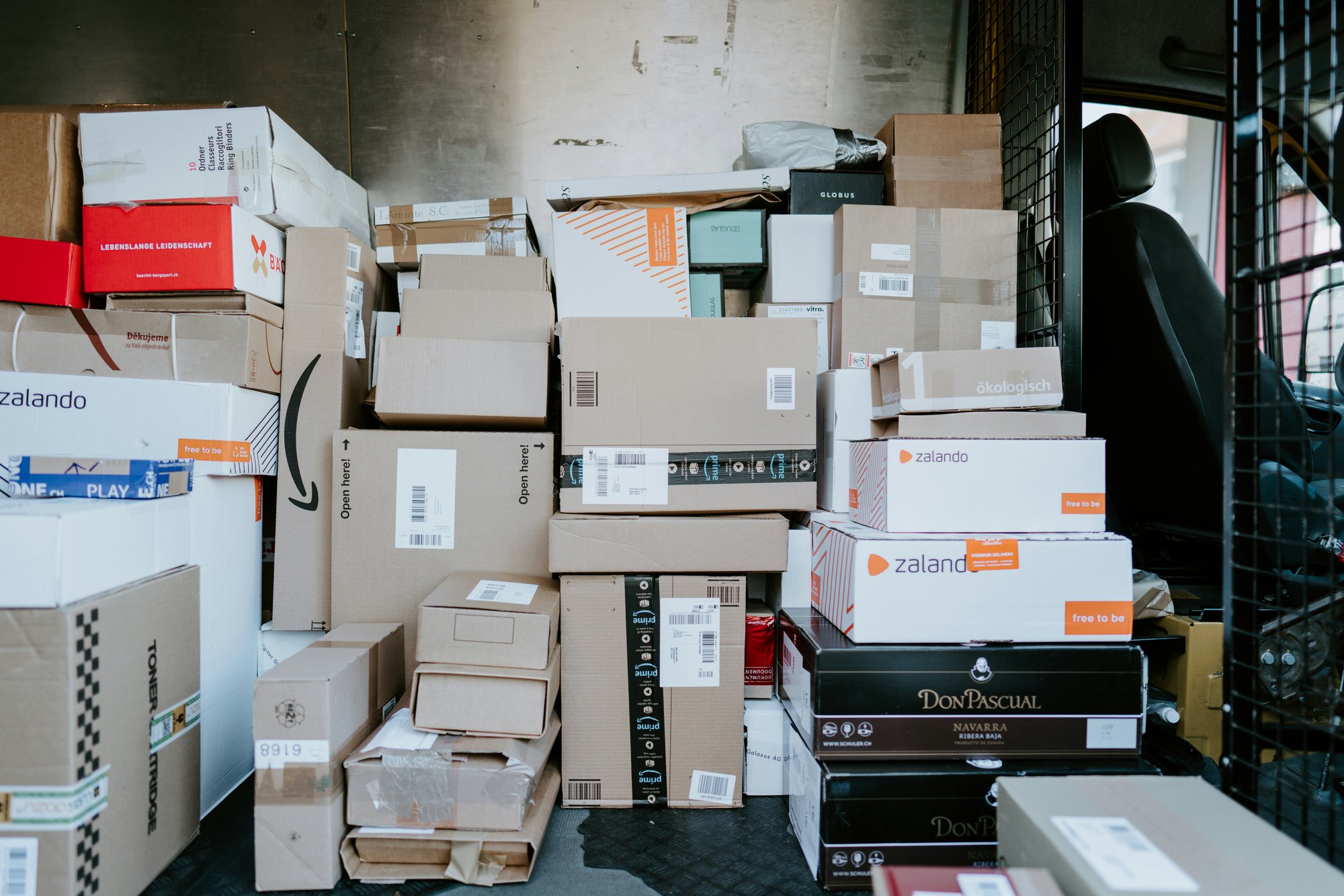 claudio-schwarz-q8kR_ie6WnI-unsplash claudio-schwarz-q8kR_ie6WnI-unsplash